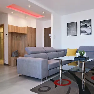Irs Royal Irs Aviator Apartament